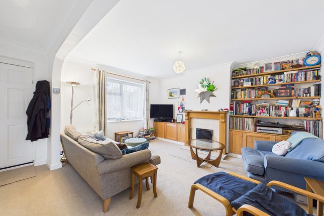 4, Oak Close, Hemel Hempstead photo 3
