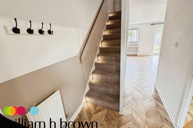 128, Hampstead Avenue, CLACTON-ON-SEA photo 4