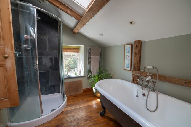 Frongogfarm_Bathroom02