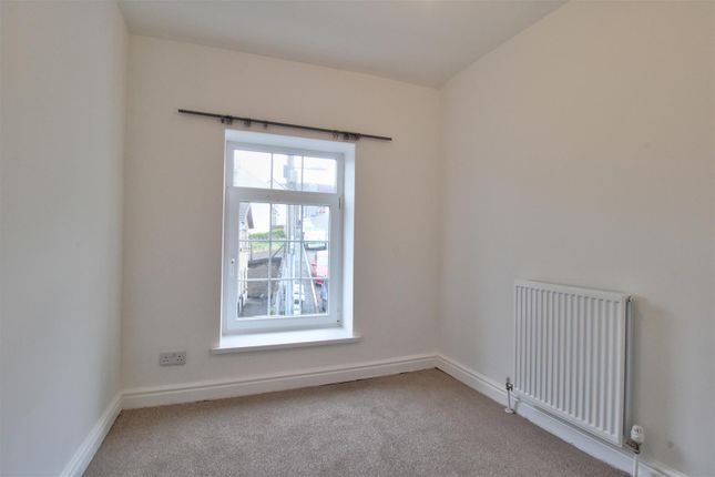 Rhiw Parc Road, Abertillery photo 5