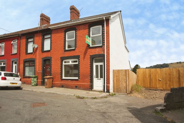 27, Lower Francis Street, Caerphilly photo 2