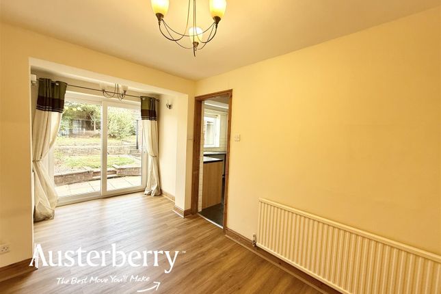 6, Beech Grove, Market Drayton photo 4