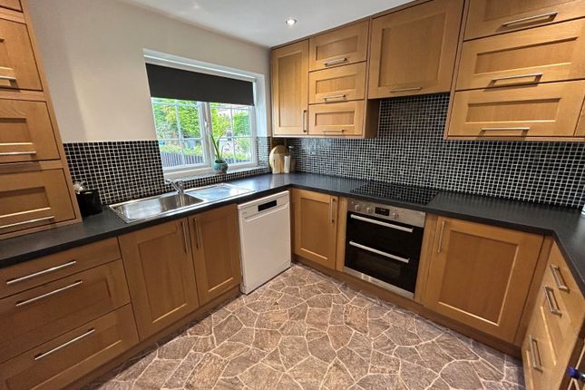 45, Willow Lane, Wetherby photo 2