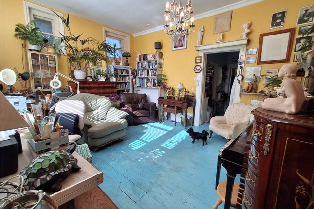 Flat 4, Park Gate, 193, York Avenue, Isle of Wight photo 3