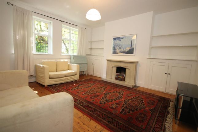 7 The Valley, Portsmouth Road, Guildford photo 3