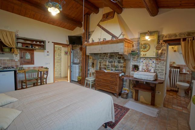 Country house for sale in Sp 106, Pietralunga, Perugia, Umbria, Italy