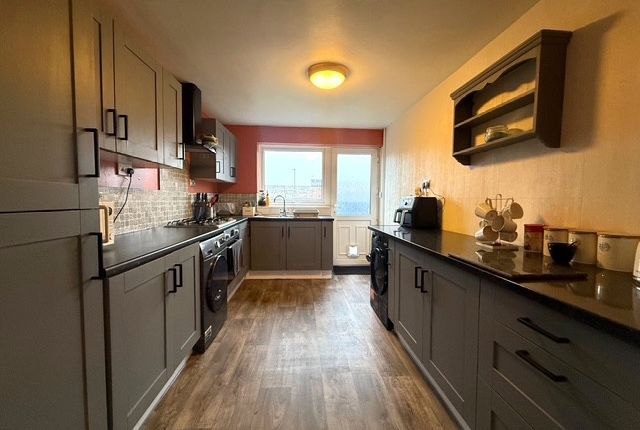 3-bed house on DERBY, £900/mo