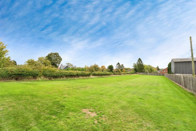 84, Holt Road, Fakenham photo 3