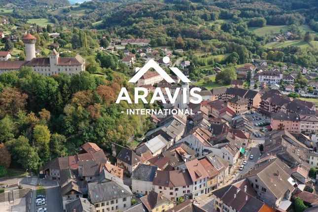 Property for sale in Rhône-Alpes, Haute-Savoie, Faverges-Seythenex