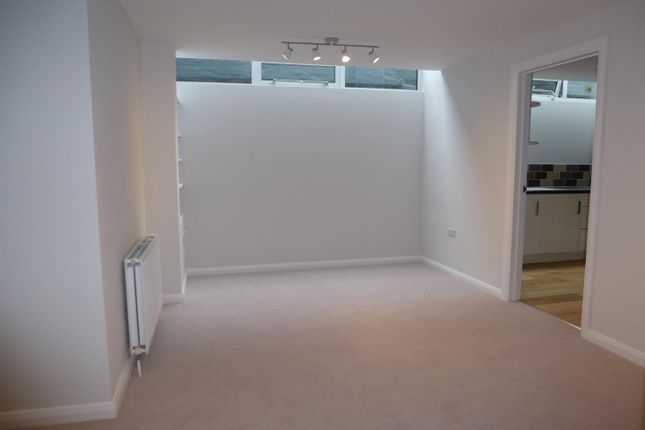 Sitting Room.Jpg