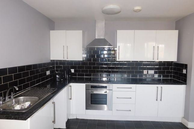 Flat to rent in Pilch Lane, Knotty Ash, Liverpool