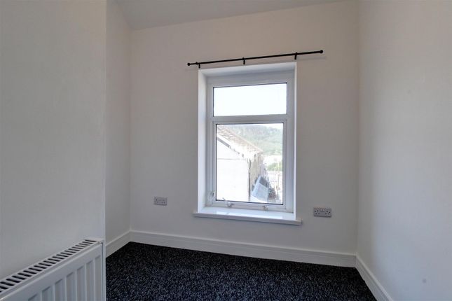 49, Bishop Street, Abertillery photo 5
