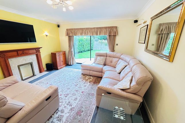 24, Fareham Close, Preston photo 4