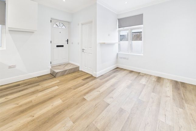 33a, King Street, Twickenham photo 2