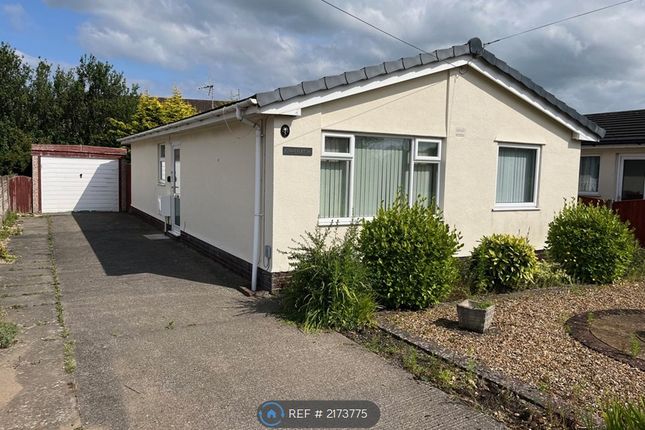 Bungalow to rent in Glan Y Gors, Prestatyn