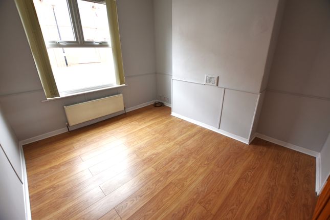 13, Beever Street, Manchester photo 4