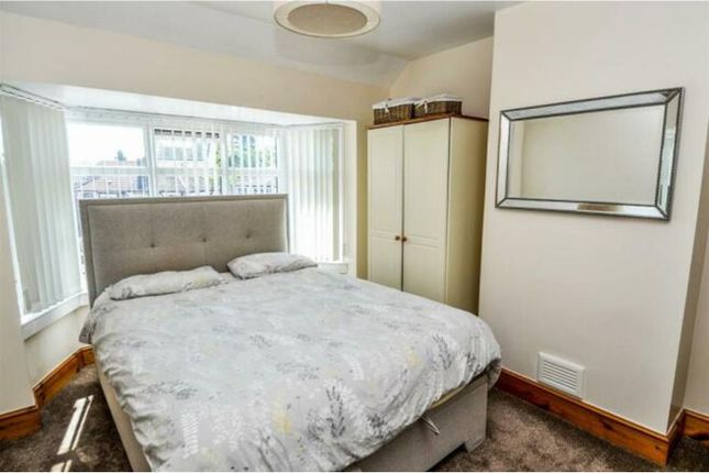 17, Grigg Grove, Birmingham photo 5