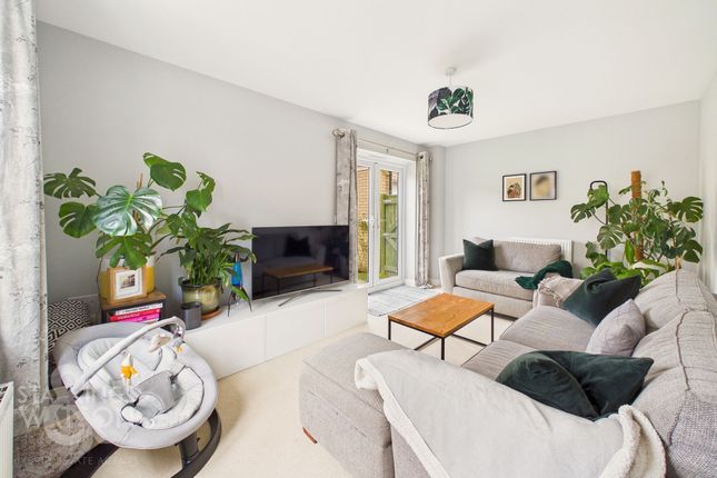 4 Maze Avenue, Norwich photo 2