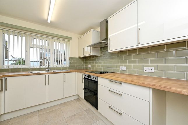 37, Robin Kerkham Way, King's Lynn photo 3