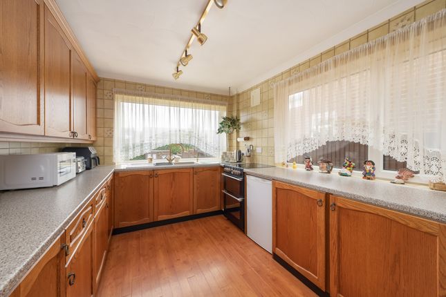 16 Gainsborough Drive, Herne Bay photo 4