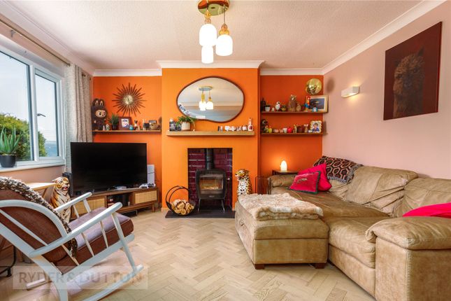 9, Heather Grove, Hyde photo 4