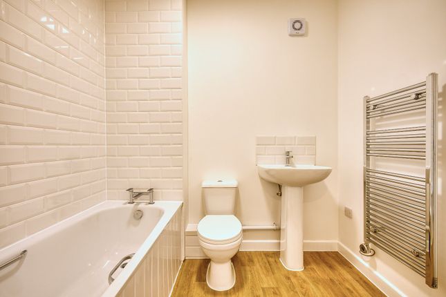 Flat 4, 5-7, Allenby Road, Kent photo 3