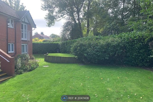 Apartment, Davies Court Metcalfe Drive, Stockport photo 3