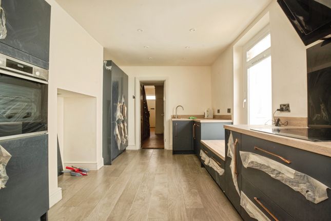14, South Luton Place, Cardiff photo 2