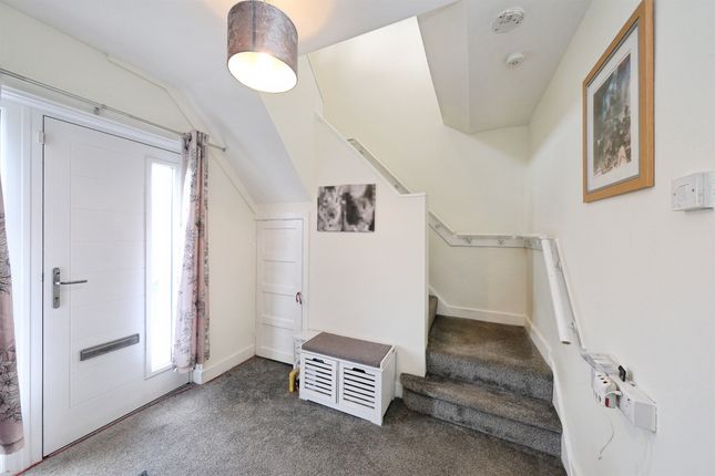 2, Central Walk, Chesterfield photo 3