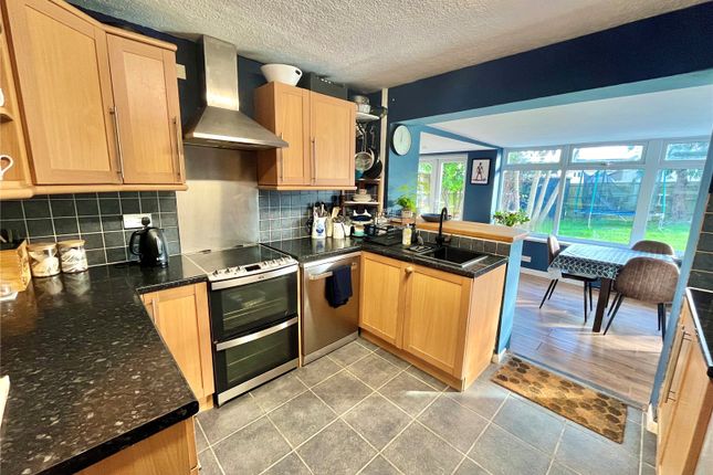 40, Bartletts Well Road, Tenby photo 2