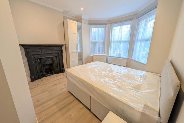 5-bed house on Hamilton Road, Dollis Hill, £950/mo