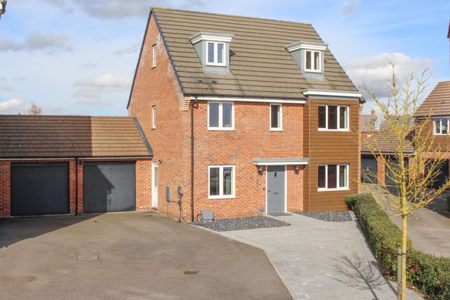 Detached house for sale in Whinchat Gardens, Leighton Buzzard