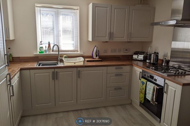 Falcon Crescent, Costessey, Norwich photo 4
