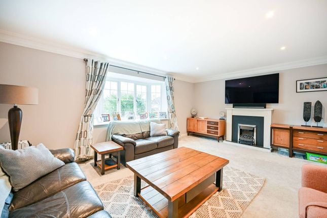 Thumbnail Terraced house for sale in Lower Green Gardens, Worcester Park