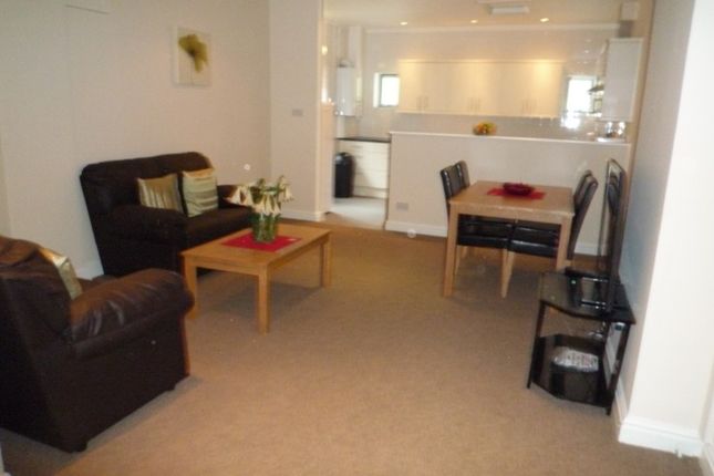 Flat to rent in High Street, Madeley, Madeley, Shropshire
