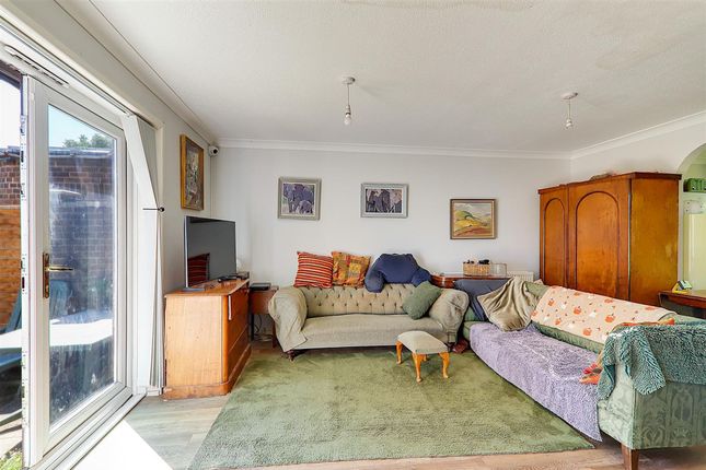 Sycamore Courtlands Way, Worthing photo 4