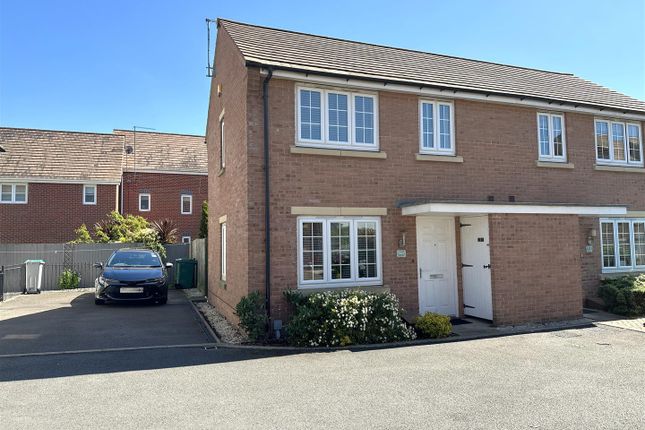 Thumbnail Semi-detached house for sale in River View, Trent Lane, Newark