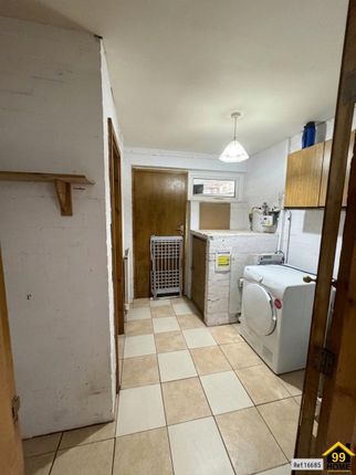 16, Willow Street, Atherton photo 4