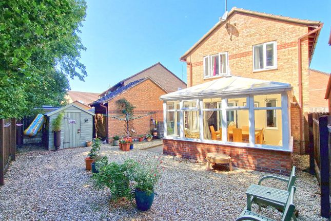 26, The Magnolias, Bicester photo 4