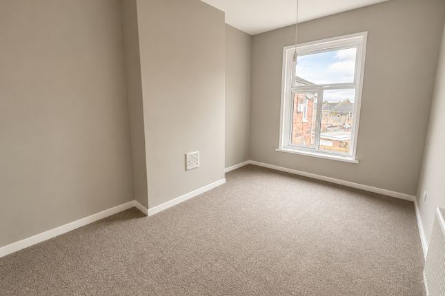 Flat C, 6, West Parade, Lincolnshire photo 3