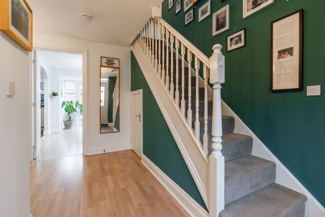 8 Brooker Close, Loughborough photo 2