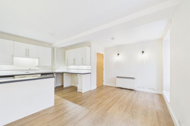 Flat 1E, East Mill, Stanley Mills, Perth photo 3