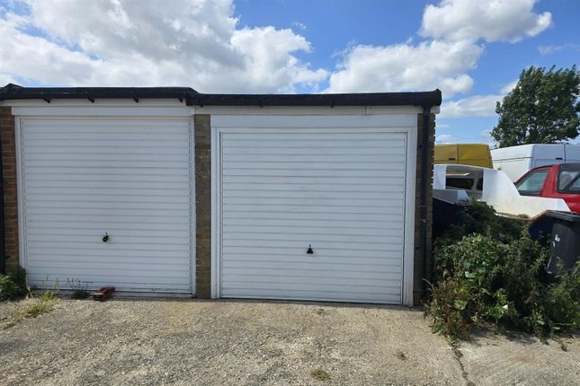 Garage Close.Jpg