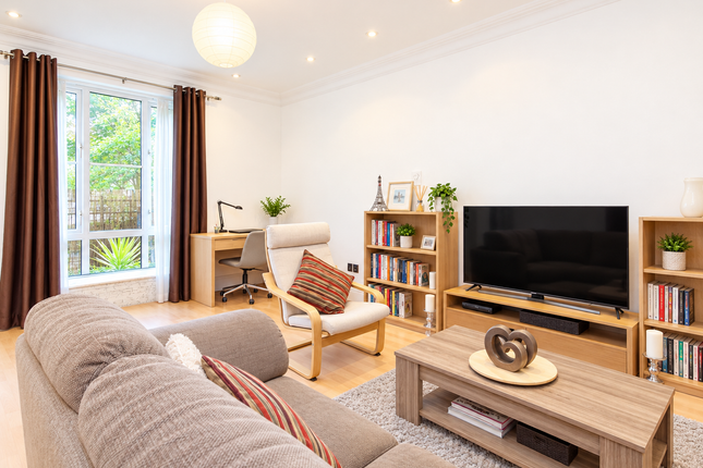 19 Lavender House, Melliss Avenue, Richmond photo 3