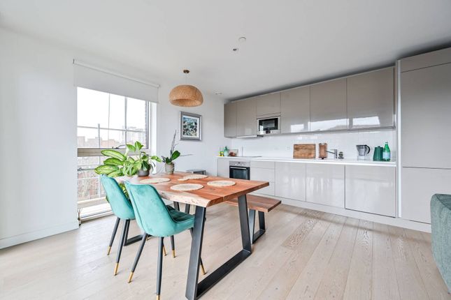 Flat for sale in Rodney Road, Elephant And Castle, London