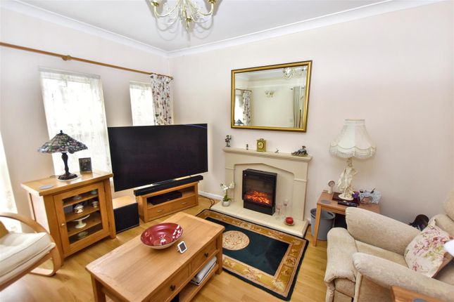 Archways Maisonette, 1, Penryn Street, Redruth photo 2