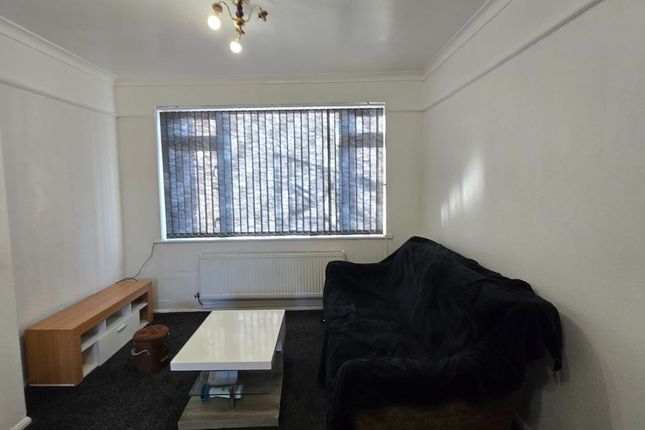 61 Market Street, Oldham photo 4