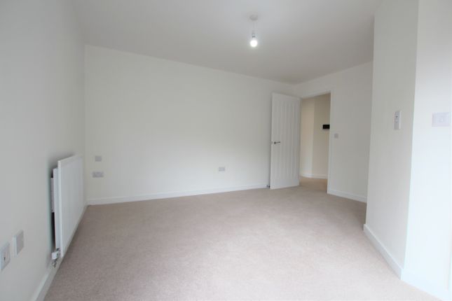 Flat to rent in Harecastle House, Waterside Way