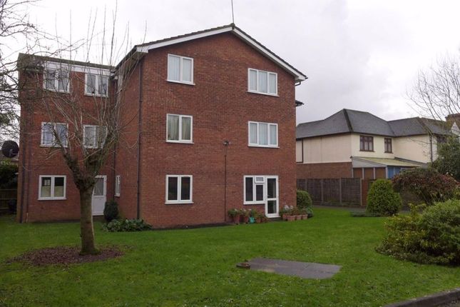 Flat for sale in Juniper Court, College Hill Road, Harrow Weald, Middlesex