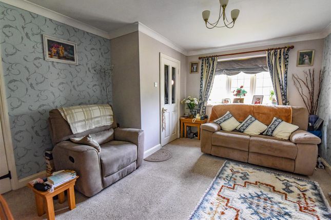 2 Tocknell Court, Box Road, Cam, Dursley photo 2